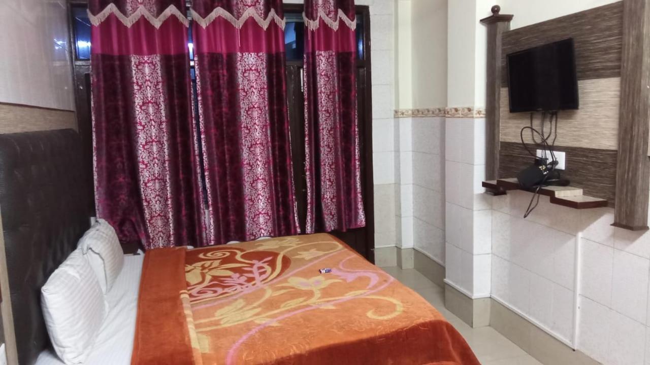 Krishna Holiday Guest House Block II Дармсала Экстерьер фото