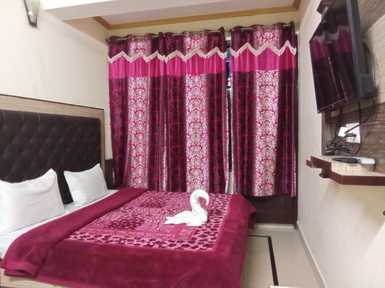 Krishna Holiday Guest House Block II Дармсала Экстерьер фото
